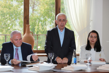 Şəkidə "Xalq memarlığının Şəki üslubu. Onu formalaşdıran fasad naxışları" adlı kitabın təqdimat mərasimi keçirilib