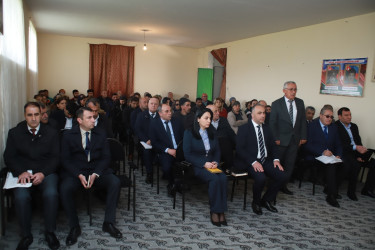 Şəki Şəhər İcra Hakimiyyətinin başçısı Elxan Usubov Fazıl kəndində səyyar qəbul keçirib