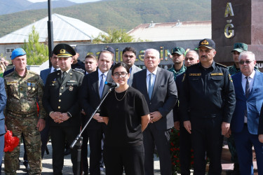 27 sentyabr - Anım Günü ilə əlaqədar Şəkidə Vətən müharibəsi şəhidlərinin xatirəsi yad edilib
