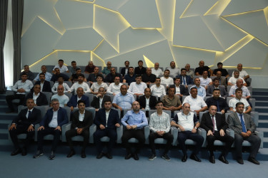 Şəki Şəhər İcra Hakimiyyətində fermerlərlə görüş keçirilib