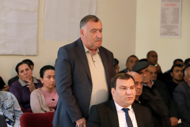 Şəki Şəhər İcra Hakimiyyətinin başçısı Elxan Usubov Dərəcənnət kəndində səyyar qəbul keçirib