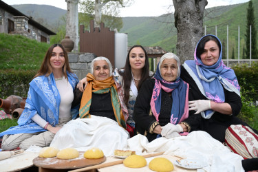 Leyla Əliyeva və Arzu Əliyeva Şəkidə tarixi-memarlıq abidələrinin bərpadan sonra açılışında iştirak ediblər