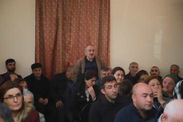 Şəki Şəhər İcra Hakimiyyətinin başçısı Elxan Usubov Fazıl kəndində səyyar qəbul keçirib