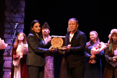 V Şəki Beynəlxalq Teatr Festivalında Qazaxıstandan gələn teatr kollektivinin çıxışı olub