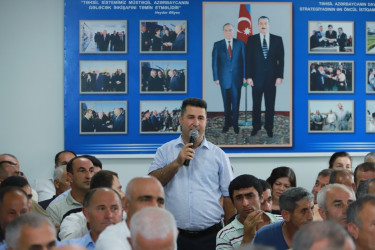 Şəki Şəhər İcra Hakimiyyətinin başçısı Elxan Usubov Baş Göynük kəndinin sakinləri ilə görüşüb