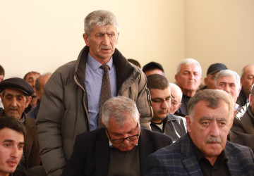 Şəki Şəhər İcra Hakimiyyətinin başçısı Elxan Usubov Bolludərə kəndinin sakinləri ilə görüşüb