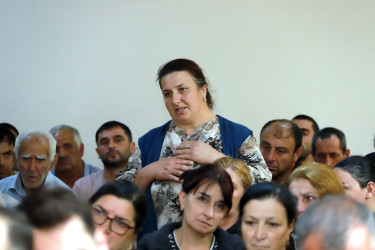 Şəki Şəhər İcra Hakimiyyətinin başçısı Elxan Usubov Şin kəndinin sakinləri ilə görüşüb