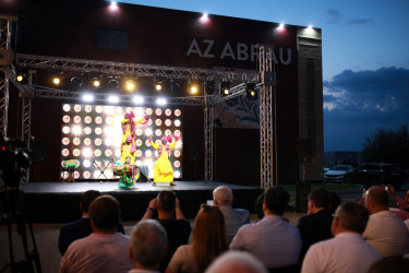 “İpək Yolu” Festivalı çərçivəsində musiqisevərlərə Hindistanın rəqs qrupunun konserti təqdim olunub