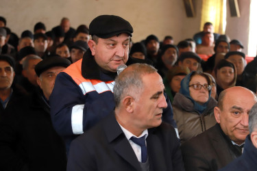 Şəki Şəhər İcra Hakimiyyətinin başçısı Elxan Usubov Qayabaşı kəndində səyyar qəbul keçirib