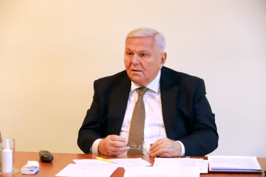 Şəki Şəhər İcra Hakimiyyətinin başçısı Elxan Usubov Dərəcənnət kəndində səyyar qəbul keçirib