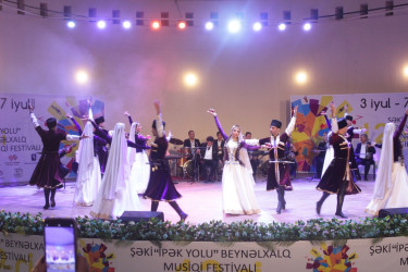 Şəki “İpək Yolu” XII Beynəlxalq Musiqi Festivalı başa çatıb