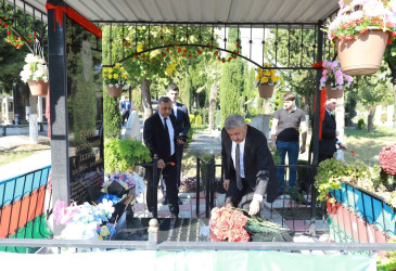 27 sentyabr – Anım günü ərəfəsində Şəkidə şəhid məzarları ziyarət edilib .