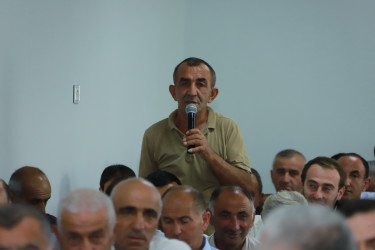 Şəki Şəhər İcra Hakimiyyətinin başçısı Elxan Usubov Baş Göynük kəndinin sakinləri ilə görüşüb