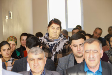 Şəki Şəhər İcra Hakimiyyətinin başçısı Elxan Usubov Baş Şabalıd kəndində səyyar qəbul keçirib
