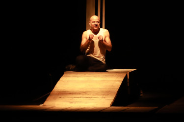 Ərdəbil Moqan Honar Teatrı V Şəki Beynəlxalq Teatr Festivalında uğurla çıxış edib