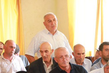 Şəki Şəhər İcra Hakimiyyətinin başçısı Elxan Usubov Aşağı Daşağıl kəndinin sakinləri ilə görüşüb
