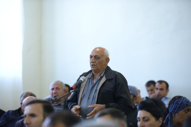 Şəki Şəhər İcra Hakimiyyətinin başçısı Elxan Usubov Şəki kəndində səyyar qəbul keçirib