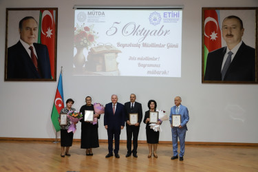 Şəkidə 5  oktyabr – Beynəlxalq Müəllimlər günü münasibətilə tədbir keçirilib