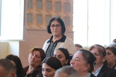 Şəki Şəhər İcra Hakimiyyətinin başçısı Elxan Usubov Turan qəsəbəsində səyyar qəbul keçirib
