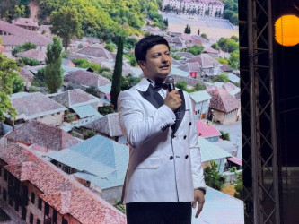 Şəki şəhərinin 2714 illiyi münasibətilə bayram konserti təşkil edilib