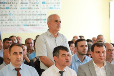 Şəki Şəhər İcra Hakimiyyətinin başçısı Elxan Usubov İkinci Biləcik kəndinin sakinləri ilə görüşüb