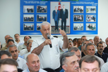 Şəki Şəhər İcra Hakimiyyətinin başçısı Elxan Usubov Baş Göynük kəndinin sakinləri ilə görüşüb