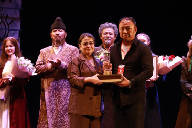 V Şəki Beynəlxalq Teatr Festivalında Qazaxıstandan gələn teatr kollektivinin çıxışı olub