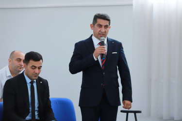 Şəki Şəhər İcra Hakimiyyətinin başçısı Elxan Usubov Qoxmuq kəndinin sakinləri ilə görüşüb