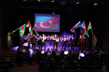 Aprel döyüşləri şəhidi, baş leytenant Elnur İsgəndərovun xatirəsinə həsr olunmuş tədbir keçirilib