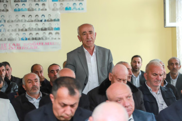 Şəki Şəhər İcra Hakimiyyətinin başçısı Elxan Usubov İkinci Biləcik kəndində səyyar qəbul keçirib