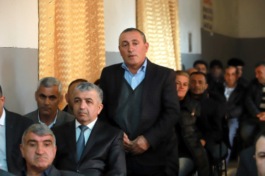 Şəki Şəhər İcra Hakimiyyətinin başçısı Elxan Usubov Cəfərabad kəndinin sakinləri ilə görüşüb.
