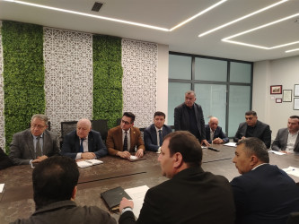 Şəkidə payız-qış mövsümünə hazırlıqla bağlı Şəki Şəhər İcra Hakimiyyəti başçısı yanında Şuranın  iclası keçirilib