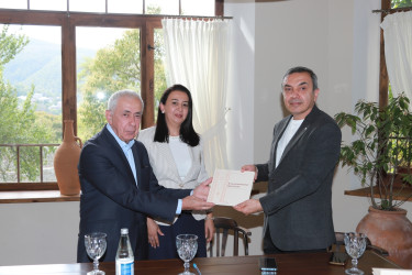 Şəkidə "Xalq memarlığının Şəki üslubu. Onu formalaşdıran fasad naxışları" adlı kitabın təqdimat mərasimi keçirilib