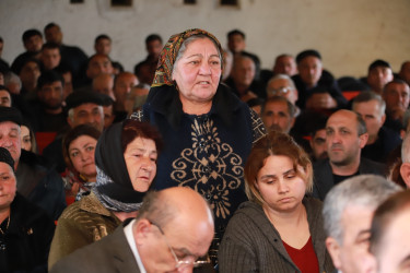 Şəki Şəhər İcra Hakimiyyətinin başçısı Elxan Usubov Sarıca kənd sakinləri ilə görüşüb