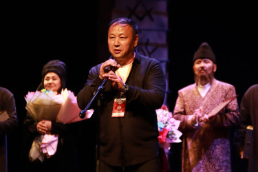 V Şəki Beynəlxalq Teatr Festivalında Qazaxıstandan gələn teatr kollektivinin çıxışı olub