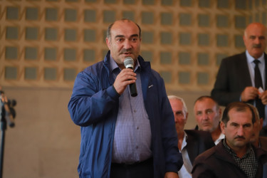 Şəki Şəhər İcra Hakimiyyətinin başçısı Elxan Usubov Çayqaraqoyunlu kəndinin sakinləri ilə görüşüb