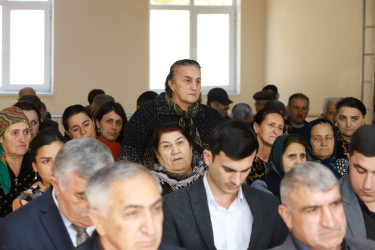 Şəki Şəhər İcra Hakimiyyətinin başçısı Elxan Usubov Baş Şabalıd kəndində səyyar qəbul keçirib