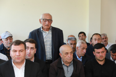 Şəki Şəhər İcra Hakimiyyətinin başçısı Elxan Usubov Aşağı Layısqı kəndinin sakinləri ilə görüşüb