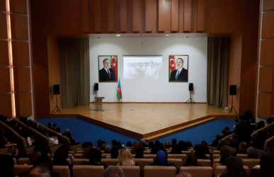 Ulu Öndər Heydər Əliyevin anadan olmasının 102-ci ildönümü münasibətilə "Əsrə bərabər ömür" adlı tədbir keçirilib.