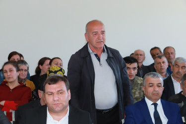 Şəki Şəhər İcra Hakimiyyətinin başçısı Elxan Usubov Qumux kəndinin sakinləri ilə görüşüb
