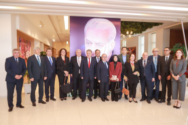 Şəki şəhərində Xalq şairi Bəxtiyar Vahabzadənin anadan olmasının 100 illiyinə həsr olunmuş konfrans keçirilib