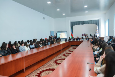 Şəkidə "Heydər Əliyevin dövlətçilik fəlsəfəsində davamlı inkişaf konsepsiyası" mövzusunda elmi konfrans keçirilib