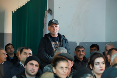 Şəki Şəhər İcra Hakimiyyətinin başçısı Elxan Usubov Cəfərabad kəndinin sakinləri ilə görüşüb.
