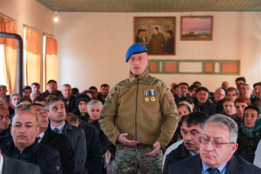 Şəki Şəhər İcra Hakimiyyətinin başçısı Elxan Usubov Aşağı Küngüt kəndinin sakinləri ilə görüşüb.