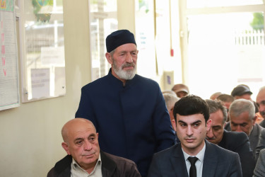 Şəki Şəhər İcra Hakimiyyətinin başçısı Elxan Usubov Aydınbulaq kəndində səyyar qəbul keçirib