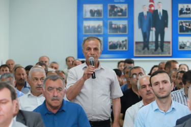 Şəki Şəhər İcra Hakimiyyətinin başçısı Elxan Usubov Baş Göynük kəndinin sakinləri ilə görüşüb