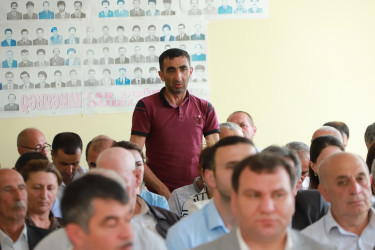 Şəki Şəhər İcra Hakimiyyətinin başçısı Elxan Usubov İkinci Biləcik kəndinin sakinləri ilə görüşüb