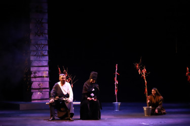 V Şəki Beynəlxalq Teatr Festivalında Qazaxıstandan gələn teatr kollektivinin çıxışı olub