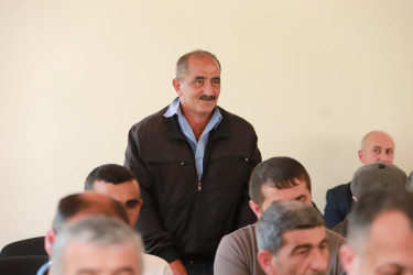 Şəki Şəhər İcra Hakimiyyətinin başçısı Elxan Usubov Baş Göynük kəndində səyyar qəbul keçirib