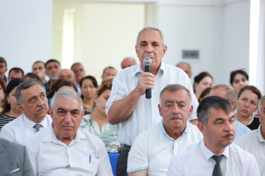 Şəki Şəhər İcra Hakimiyyətinin başçısı Elxan Usubov Qoxmuq kəndinin sakinləri ilə görüşüb